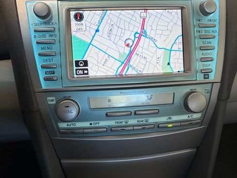 Used 2007 Toyota Camry Hybrid w/ Leather Pkg FWD image 11