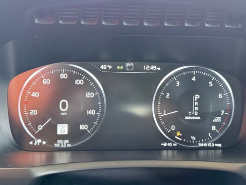 Used 2019 Volvo XC90 T6 R-Design w/ Advanced Package image 18