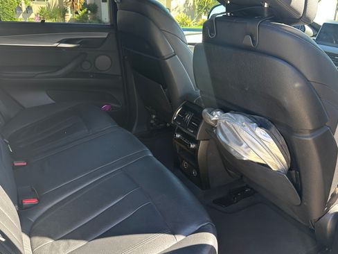 Used 2017 BMW X5 xDrive40e image 10