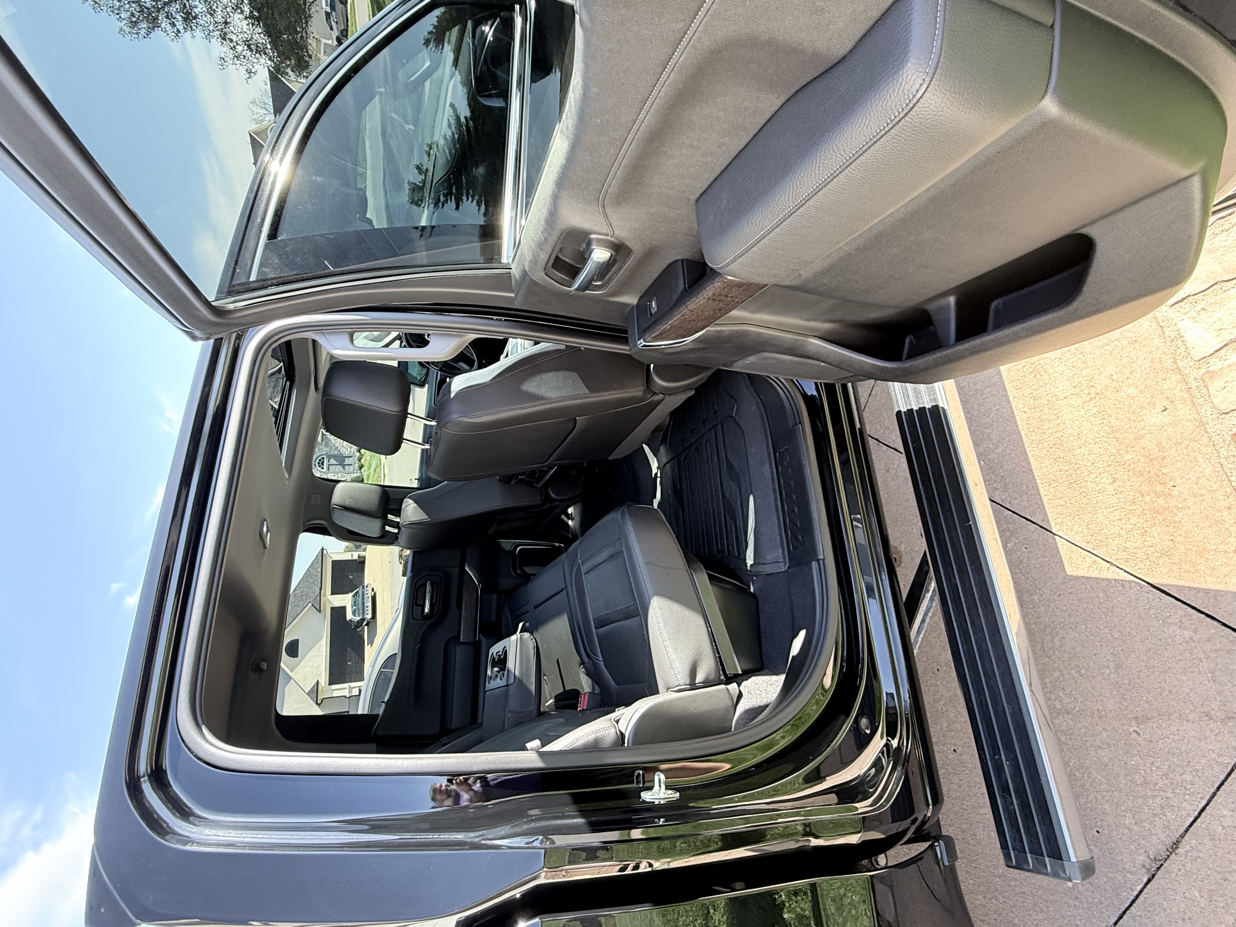 Used 2019 GMC Sierra 1500 Denali w/ Denali Ultimate Package AWD/4WD image 8