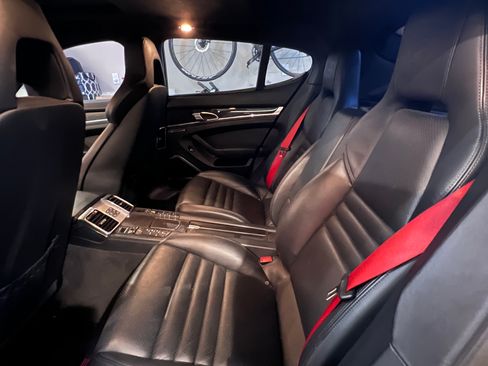Used 2010 Porsche Panamera Turbo image 14
