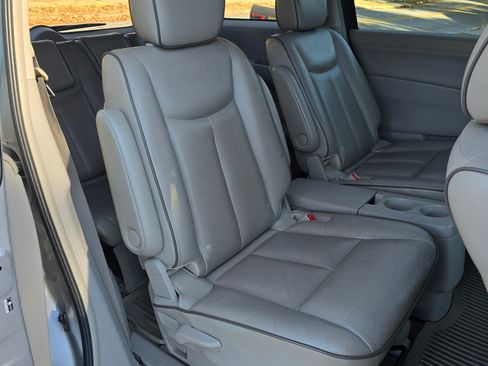 Used 2012 Nissan Quest SL image 15