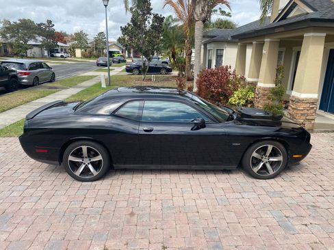 Used 2014 Dodge Challenger R/T image 5
