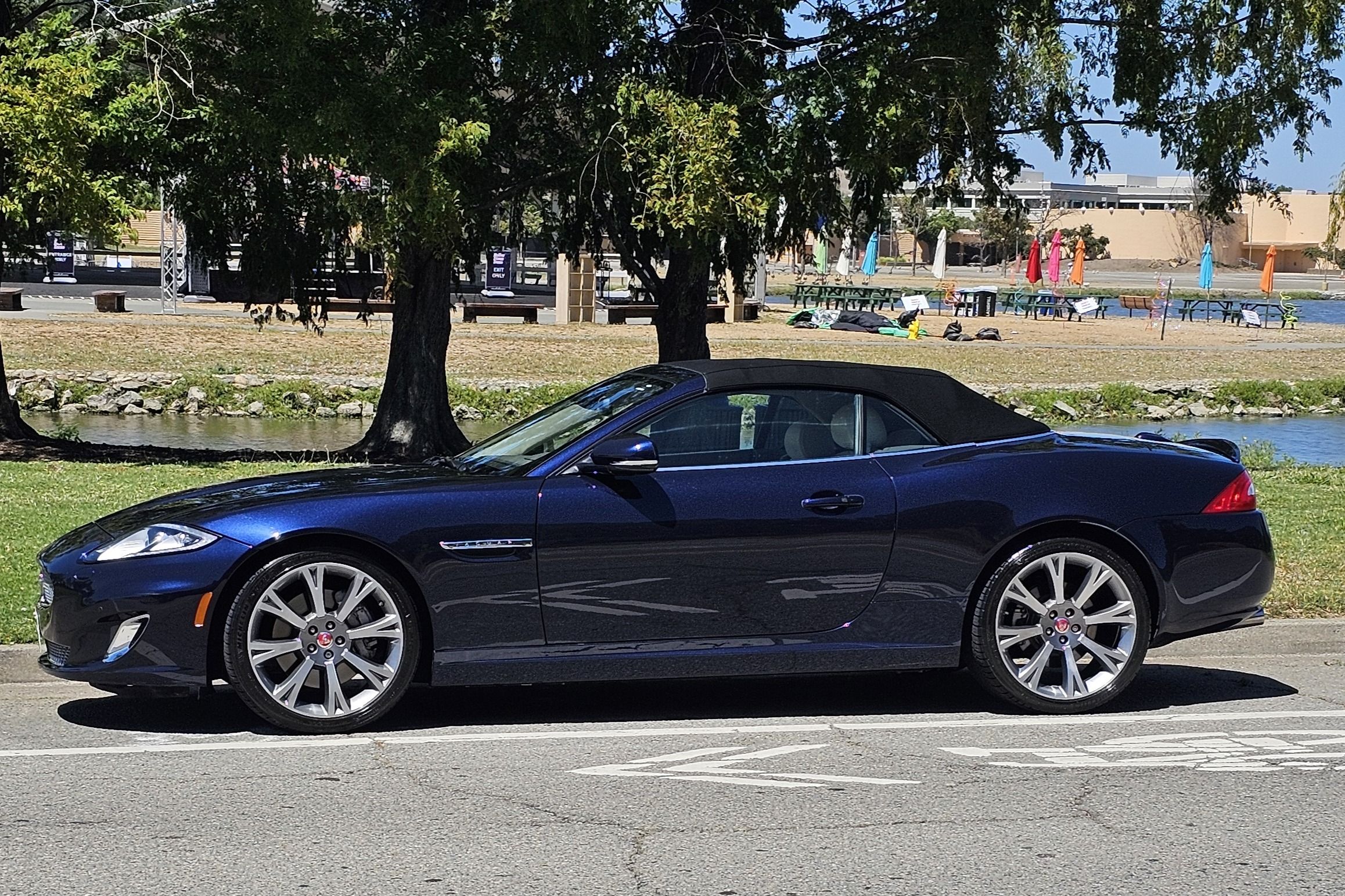 Used 2014 Jaguar XK Convertible RWD image 10