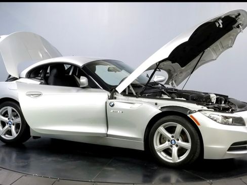 Used 2012 BMW Z4 sDrive28i w/ Premium Pkg RWD image 2