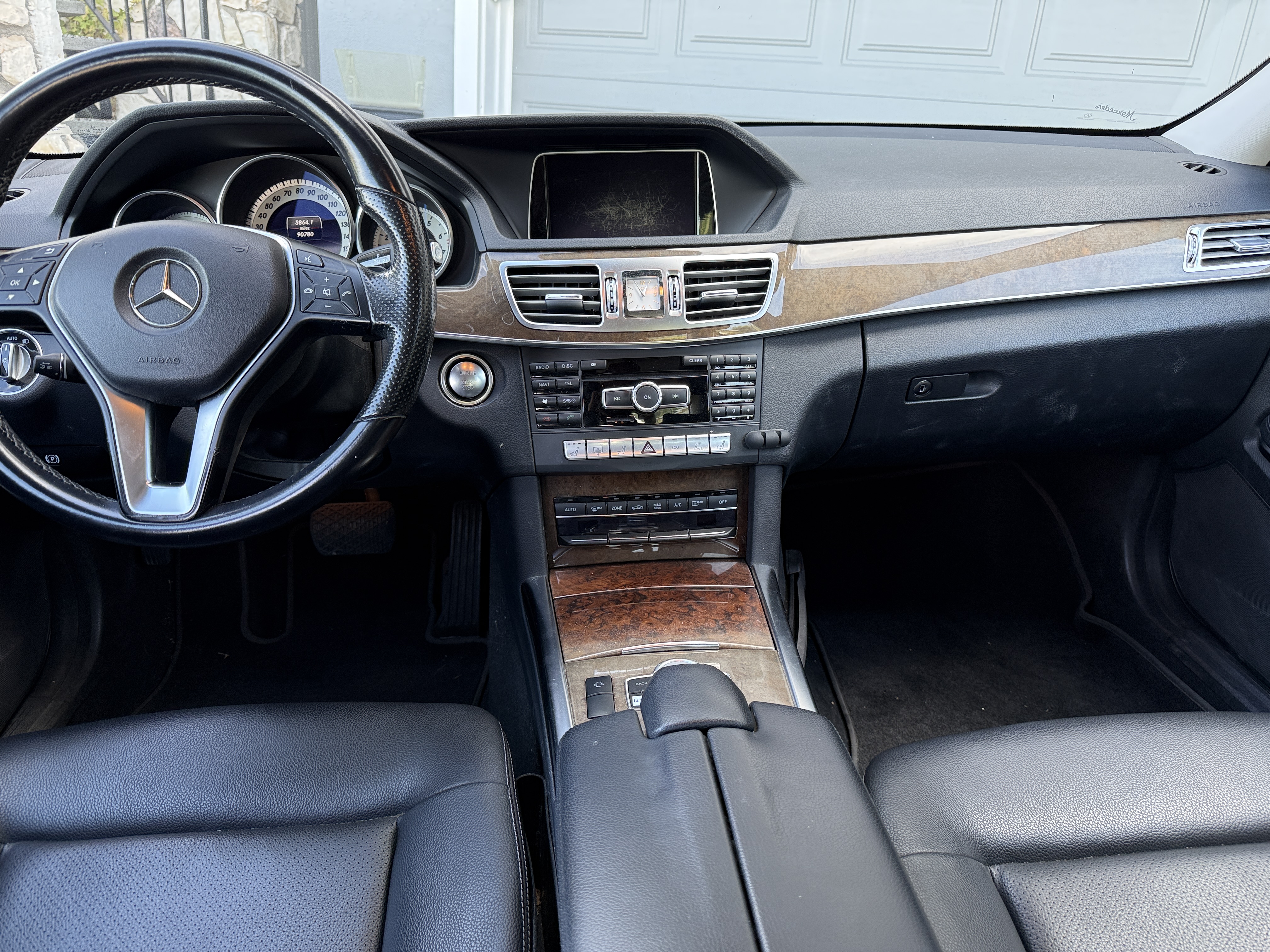 Used 2014 Mercedes-Benz E 350 Sedan image 16