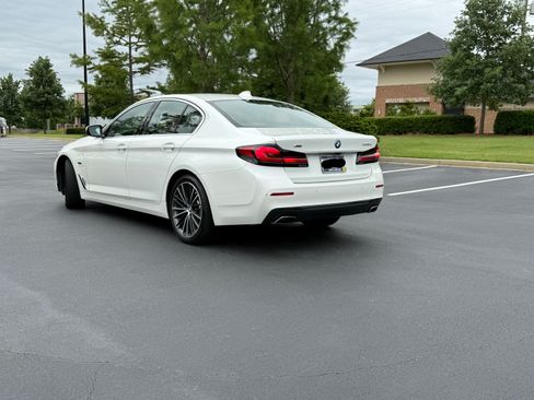 Used 2023 BMW 530e xDrive AWD/4WD image 5