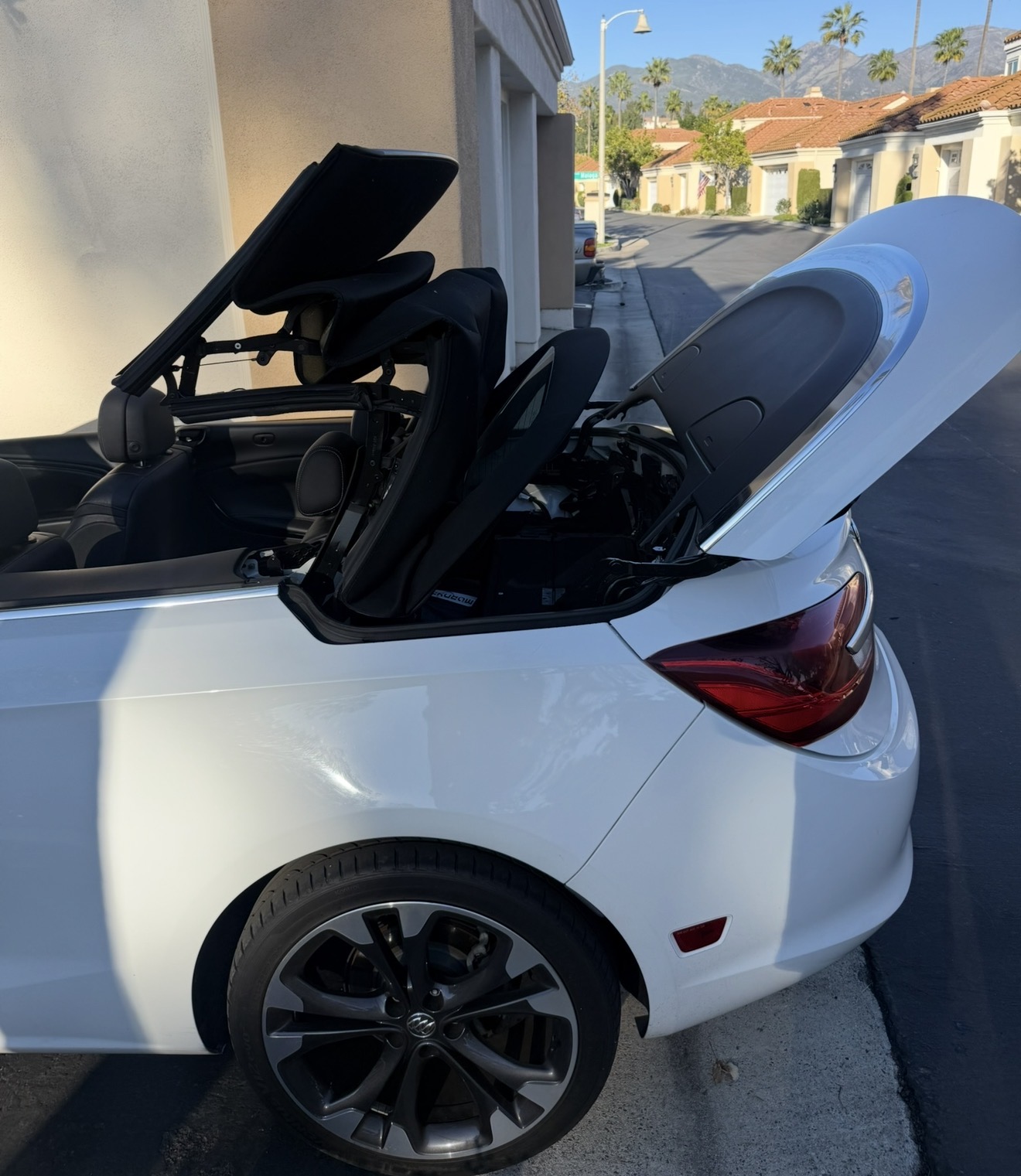 Used 2019 Buick Cascada Premium FWD image 10