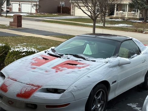 Used 1997 Chevrolet Camaro Z28 w/ Preferred Equipment Group 2 image 1