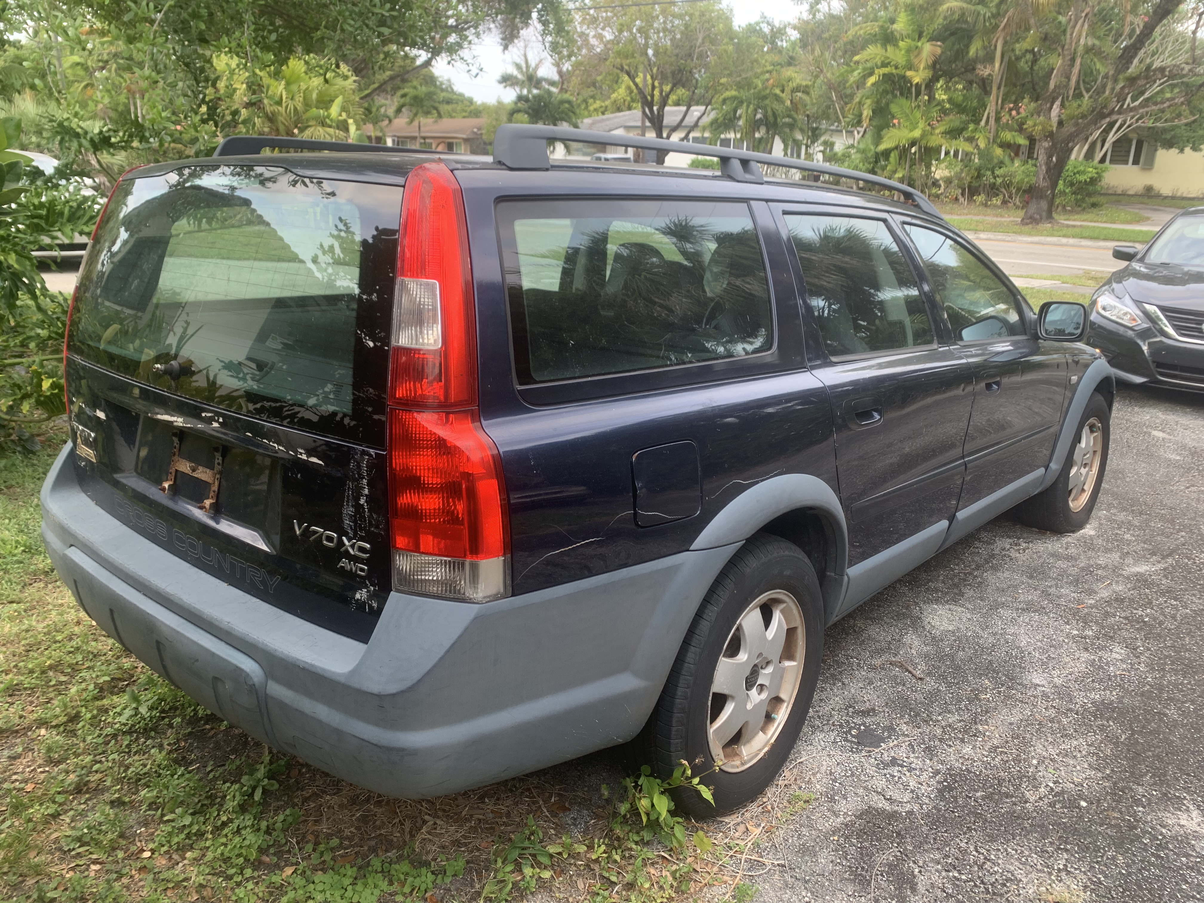 Used 2002 Volvo V70 Cross Country AWD/4WD image 8