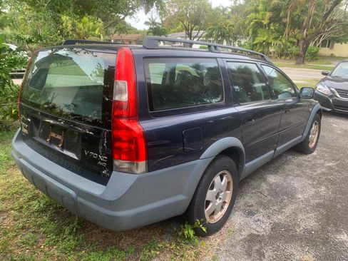 Used 2002 Volvo V70 Cross Country AWD/4WD image 8