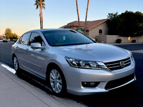 Used 2015 Honda Accord EX image 16