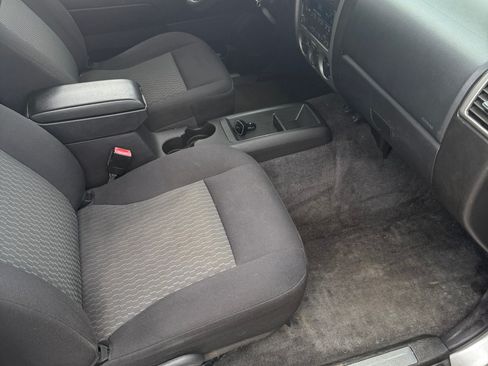 Used 2010 Chevrolet Colorado LT AWD/4WD image 11