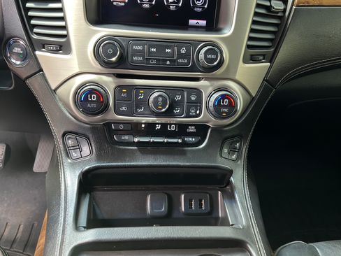 Used 2016 GMC Yukon Denali image 15