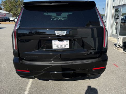 Used 2026 Cadillac Escalade Platinum Sport w/ LPO, ONYX Package image 18