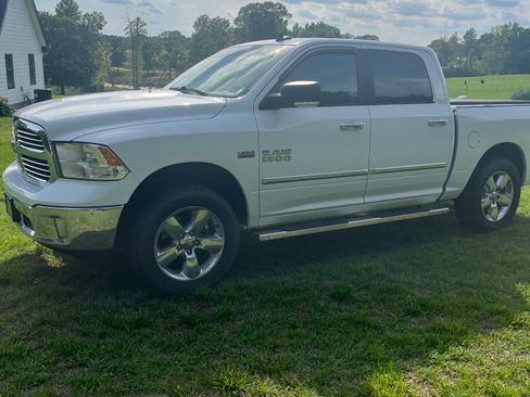 Used 2017 RAM 1500 Big Horn AWD/4WD image 9