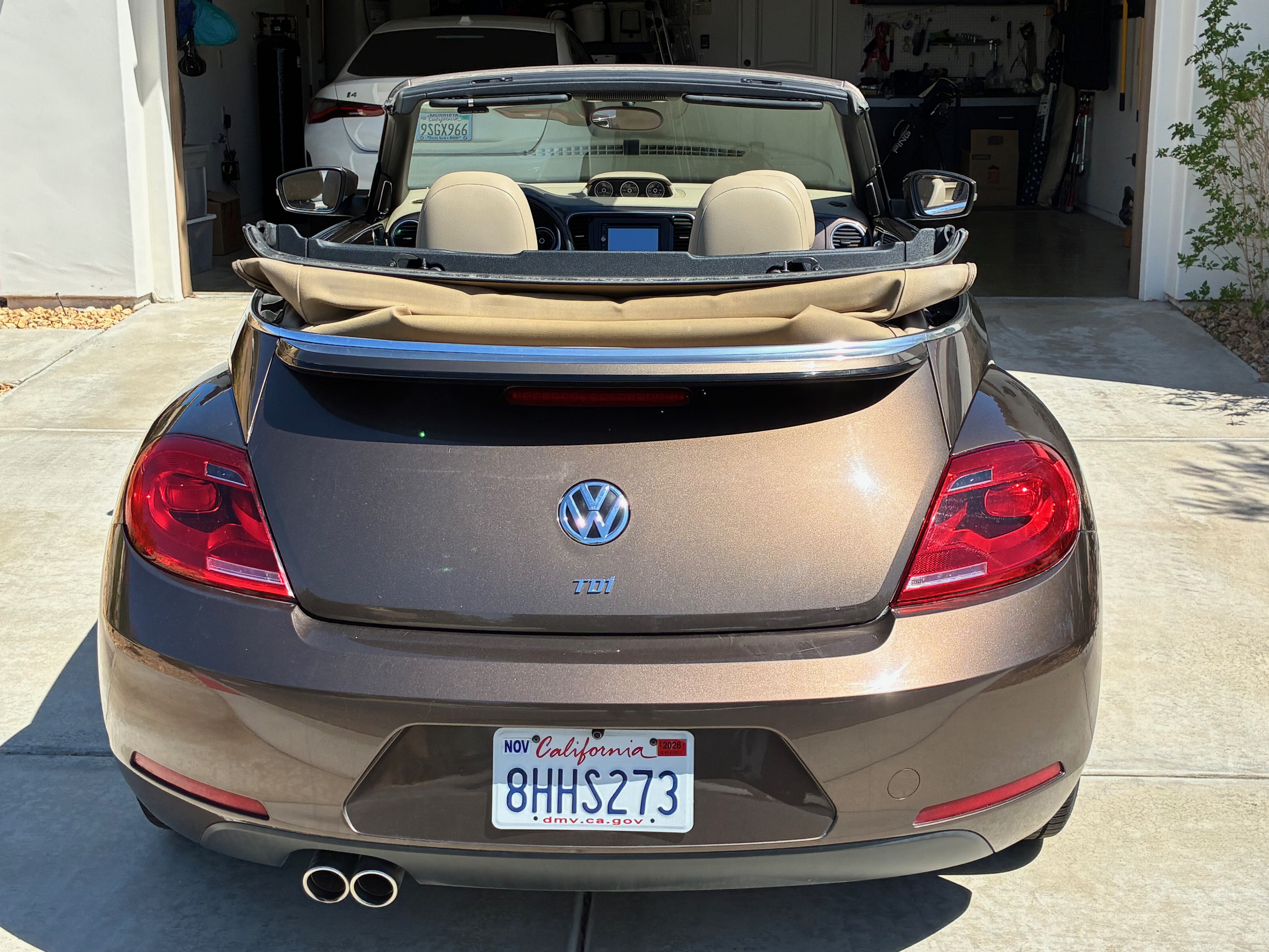 Used 2013 Volkswagen Beetle TDI FWD image 8