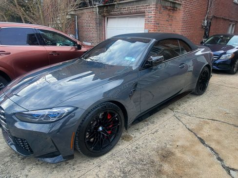 Used 2022 BMW M4 xDrive Competition image 4