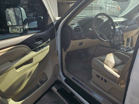 Used 2014 GMC Sierra 3500 Denali w/ Suspension Package, Off-Road image 15