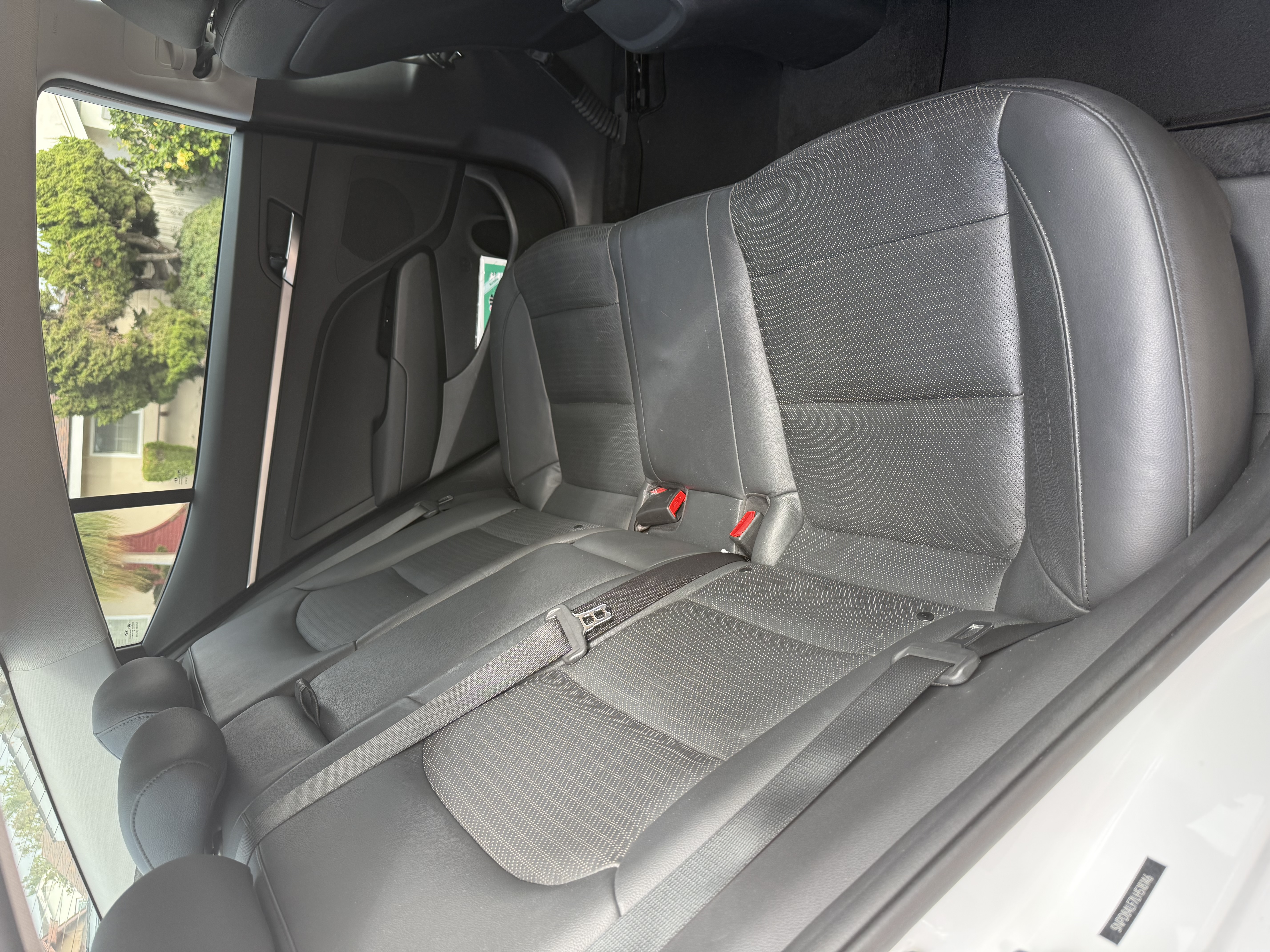 Used 2020 Hyundai Elantra Limited w/ Cargo Package (C1) FWD image 5