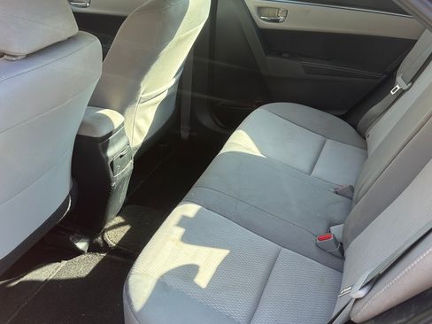Used 2014 Toyota Corolla LE FWD image 16