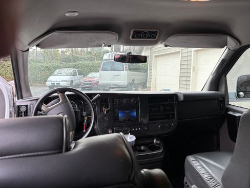 Used 2013 Chevrolet Express 1500 image 11