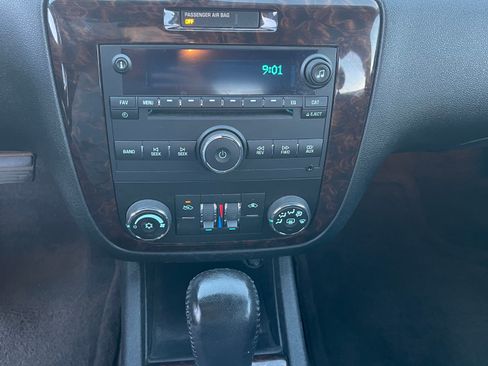 Used 2013 Chevrolet Impala LT image 9