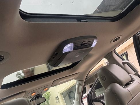 Used 2016 Buick Enclave Premium w/ Experience Buick Package image 5