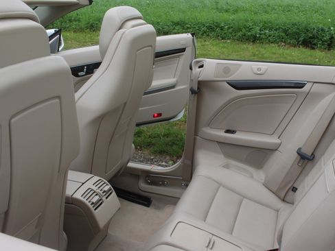 Used 2017 Mercedes-Benz E 400 Cabriolet image 11