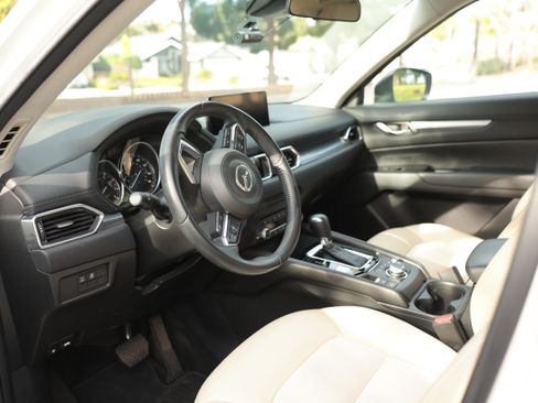 Used 2021 MAZDA CX-5 Touring image 18