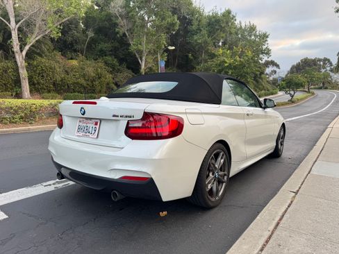 Used 2015 BMW M235i Convertible RWD image 27