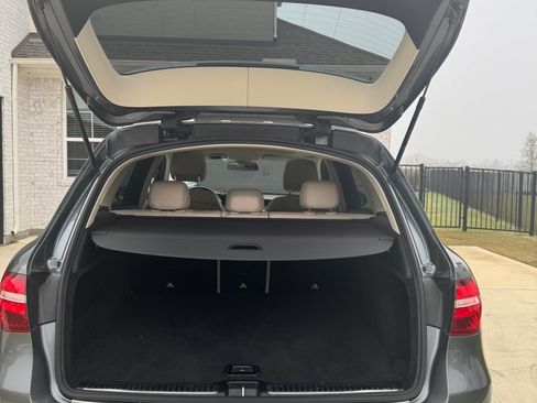 Used 2019 Mercedes-Benz GLC 300 image 18