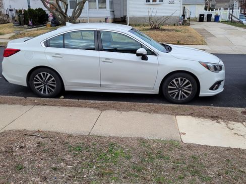 Used 2018 Subaru Legacy 2.5i Premium w/ Eyesight & BSD & Rcta & HBA image 2