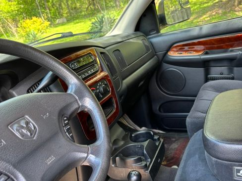 Used 2003 Dodge Ram 2500 Truck SLT AWD/4WD image 8