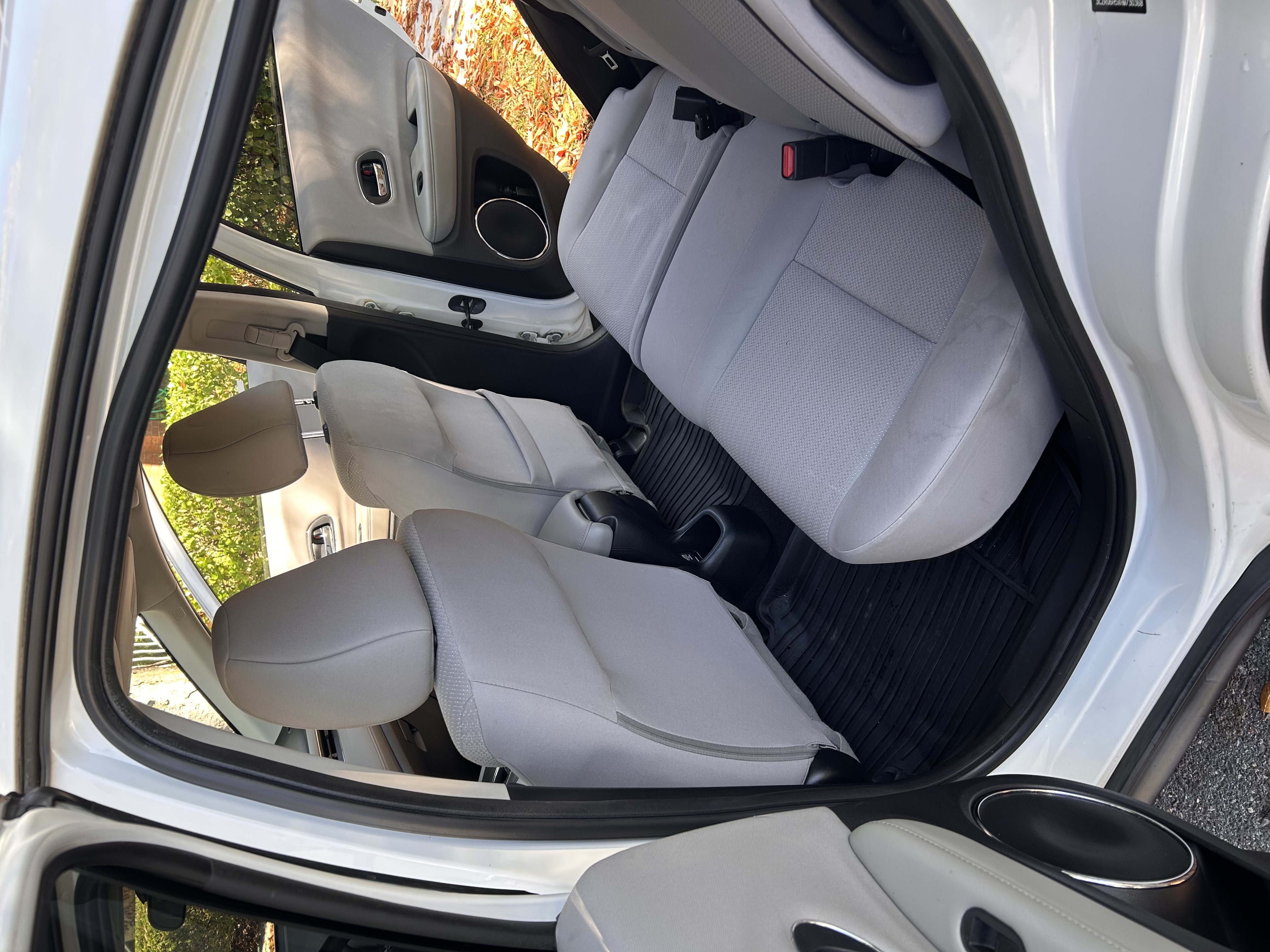 Used 2017 Honda HR-V EX image 16