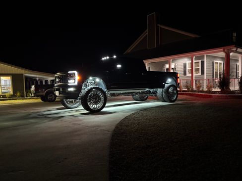 Used 2025 Ford F450 Platinum w/ Platinum Plus Package image 20