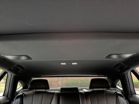 Used 2021 Lexus LS 500 w/ Accessory Package (Z1) RWD image 14