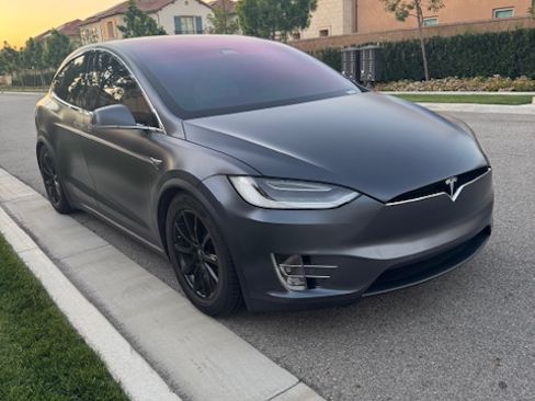 Used 2019 Tesla Model X Long Range image 12