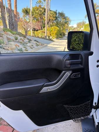 Used 2012 Jeep Wrangler Sahara w/ Dual Top Group AWD/4WD image 10