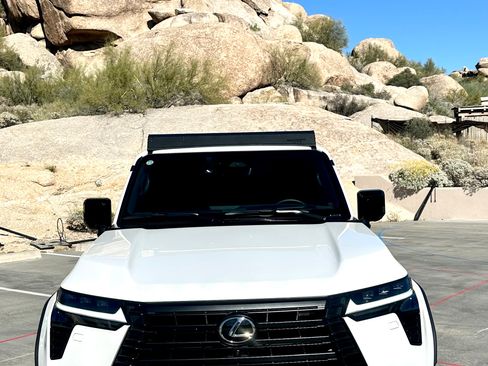 Used 2026 Lexus GX 550 image 12