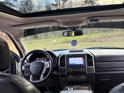 Used 2020 Ford Expedition Max Platinum image 12