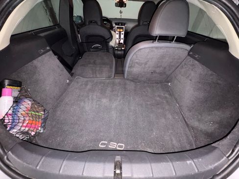 Used 2011 Volvo C30 FWD image 4