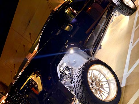 Used 2024 GMC Sierra 2500 Denali w/ Denali Reserve Package image 8