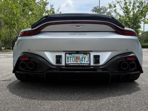 Used 2019 Aston Martin V8 Vantage Coupe RWD image 13
