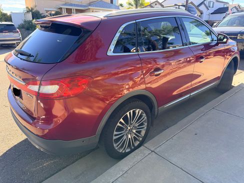 Used 2016 Lincoln MKX Reserve w/ Technology Package image 10