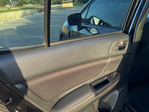 Used 2016 Subaru WRX Premium image 12