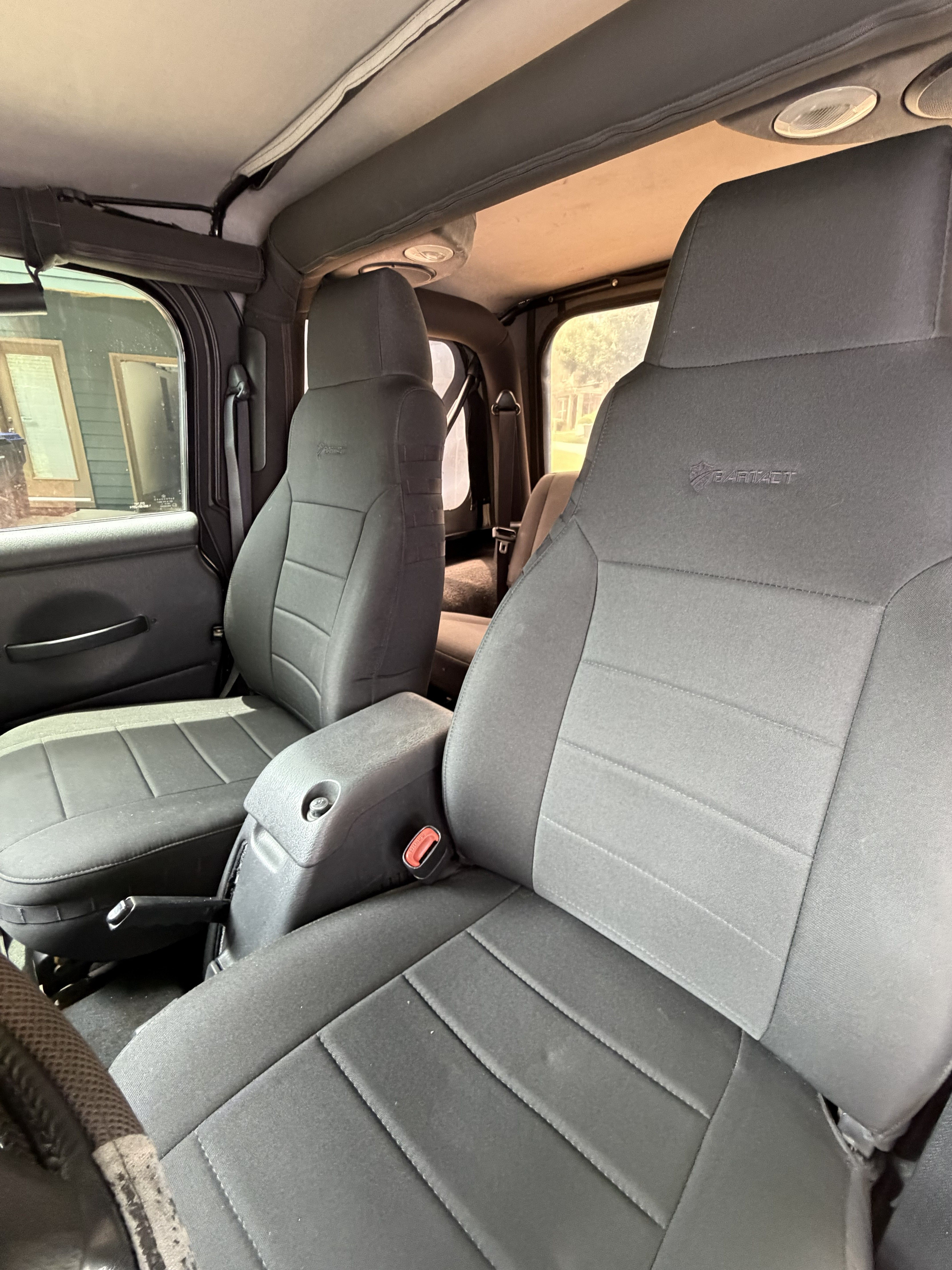 Used 2006 Jeep Wrangler X w/ Premium Audio Group AWD/4WD image 18