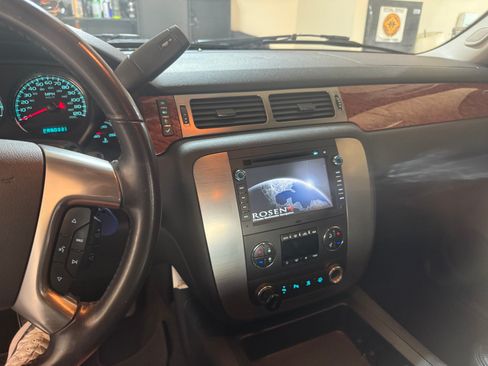 Used 2007 GMC Yukon SLT w/ SLT Preferred Equipment Group image 19