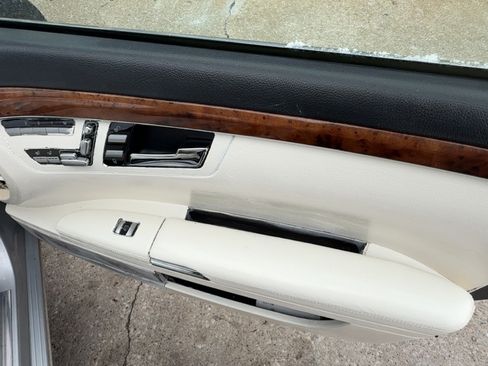 Used 2007 Mercedes-Benz S 550 image 9