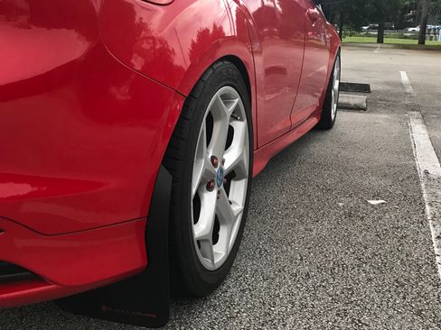 Used 2013 Ford Focus ST image 12